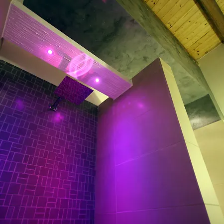 Bed & Breakfast Khalisah 4*