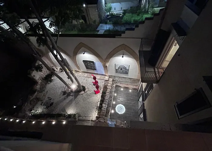 Bed & Breakfast Khalisah 4*